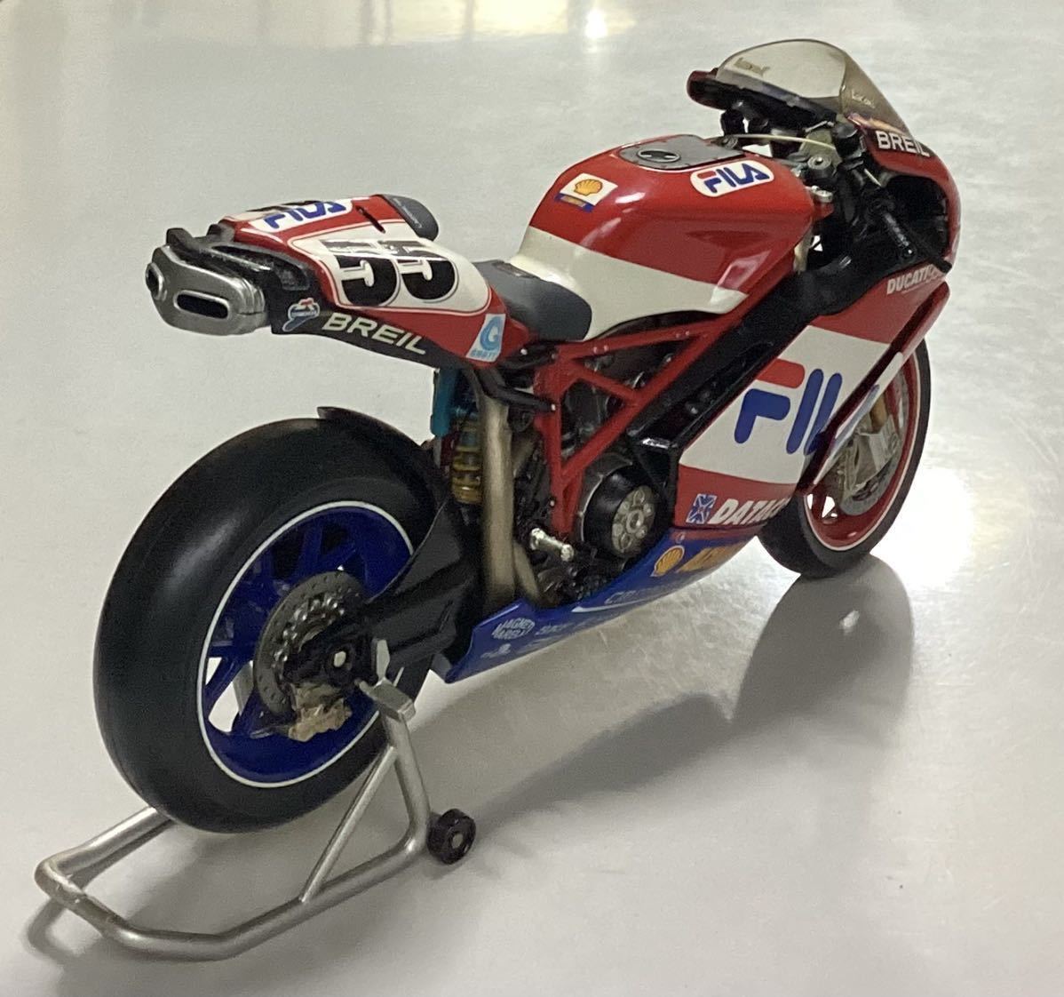 ミニチャンプス 1/12 Ducati 999F04 / Regis Laconi WSB 2004_画像2