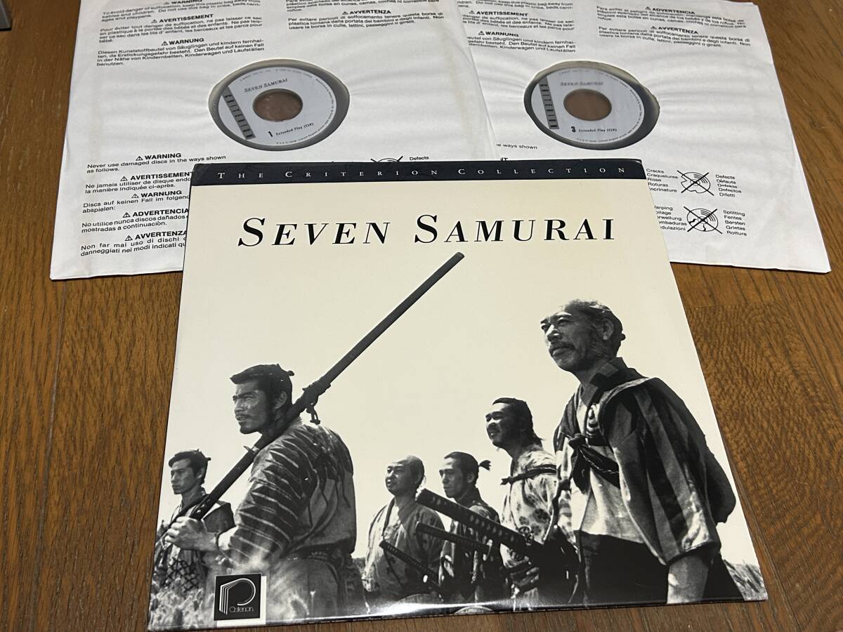 * prompt decision successful bid *[SEVEN SAMURAI 7 person. samurai ] black . Akira / three boat ../.../US( America / import ) record /2 sheets set 