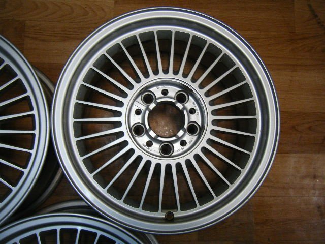 IB-132 BMW E38 L7純正 16×8J 5H-120 +23 (4本) 7シリーズ 送料は全国一律6600円 離島を除く_画像2