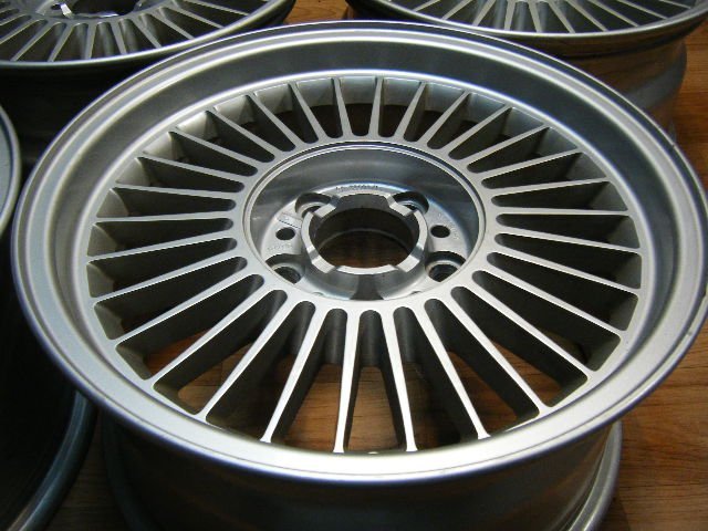 IB-132 BMW E38 L7純正 16×8J 5H-120 +23 (4本) 7シリーズ 送料は全国一律6600円 離島を除く_画像7