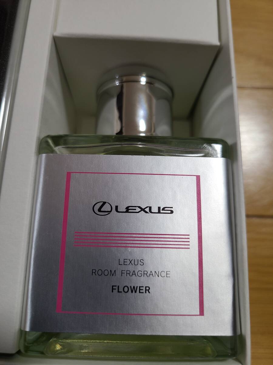 新品 レクサス　ルームフレグランス　Vol.2 FLOWER 100ml フラワー LEXUS コレクション_画像2