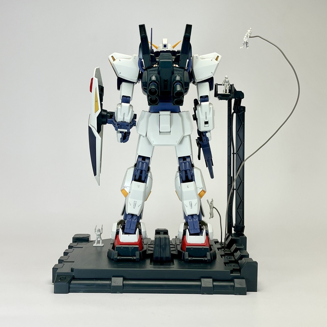 【箱なし・組み立て済み・一部塗装】MG 1/100 ガンダムMk-2 Ver.2.0（エゥーゴ）_画像4