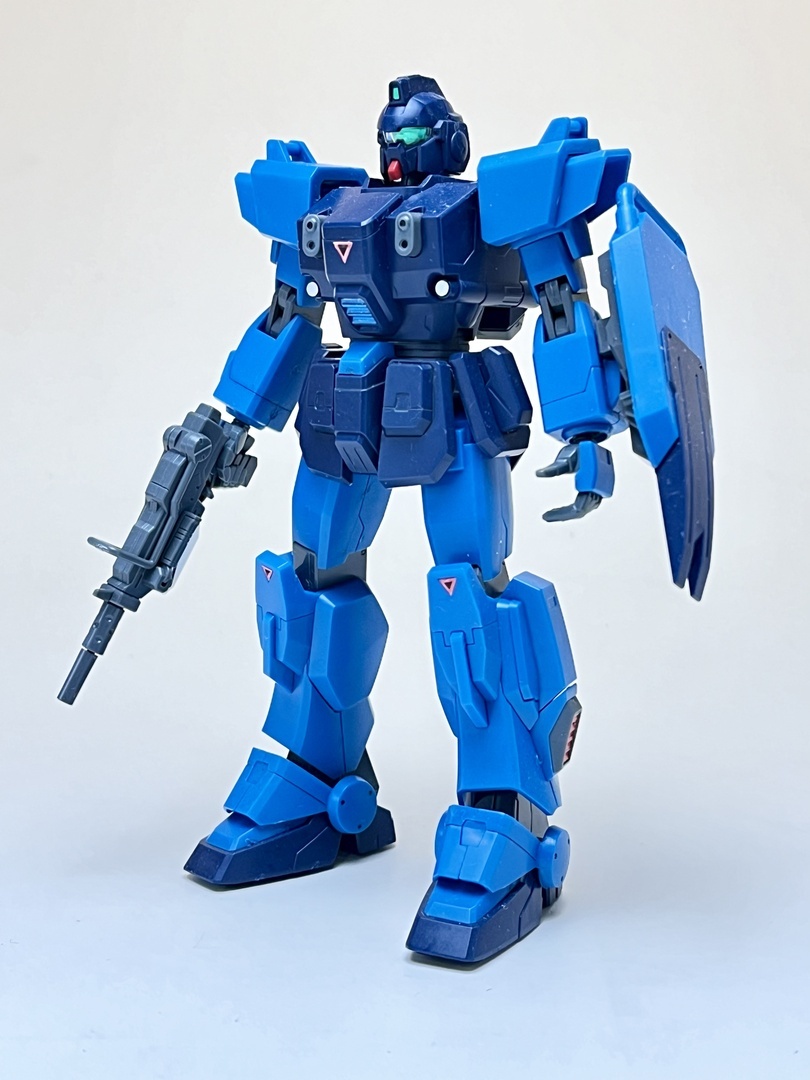 【箱なし・組み立て済み・一部塗装】HGUC 1/144 ブルーディスティニー1号機_画像1