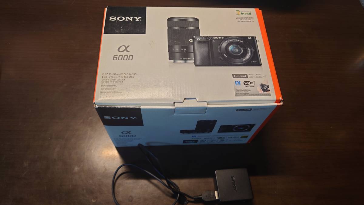 SONY α6000Y ダブル シルバー ダブルズームレンズキット ミラーレス 一眼 美品_画像9