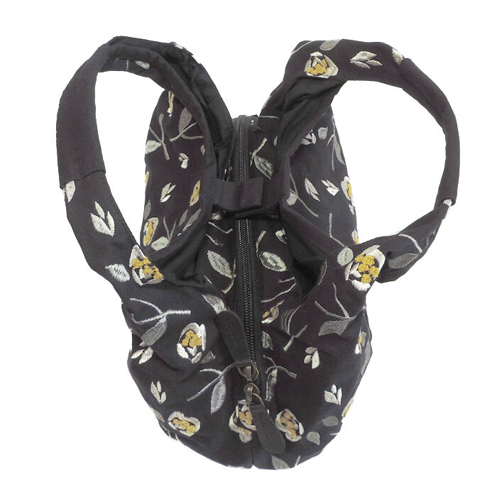 ミニラウンドバッグ　椿　黒　ミニバッグ 刺繍バッグ コンパクトバッグ つばき柄 ハンドバッグ 布製バッグ KUROCHIKU LINK_画像4