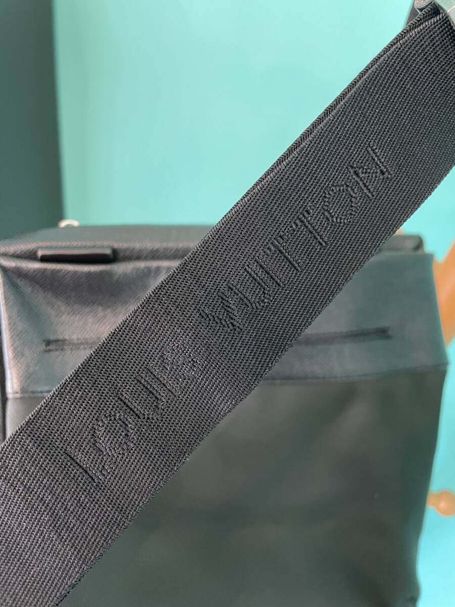 ルイヴィトン LOUIS VUITTON タイガ ベルーガ ショルダーバッグ　カラーブラック　 2WAY レザー キャンバス　中古品　正規　本物　美品_画像3