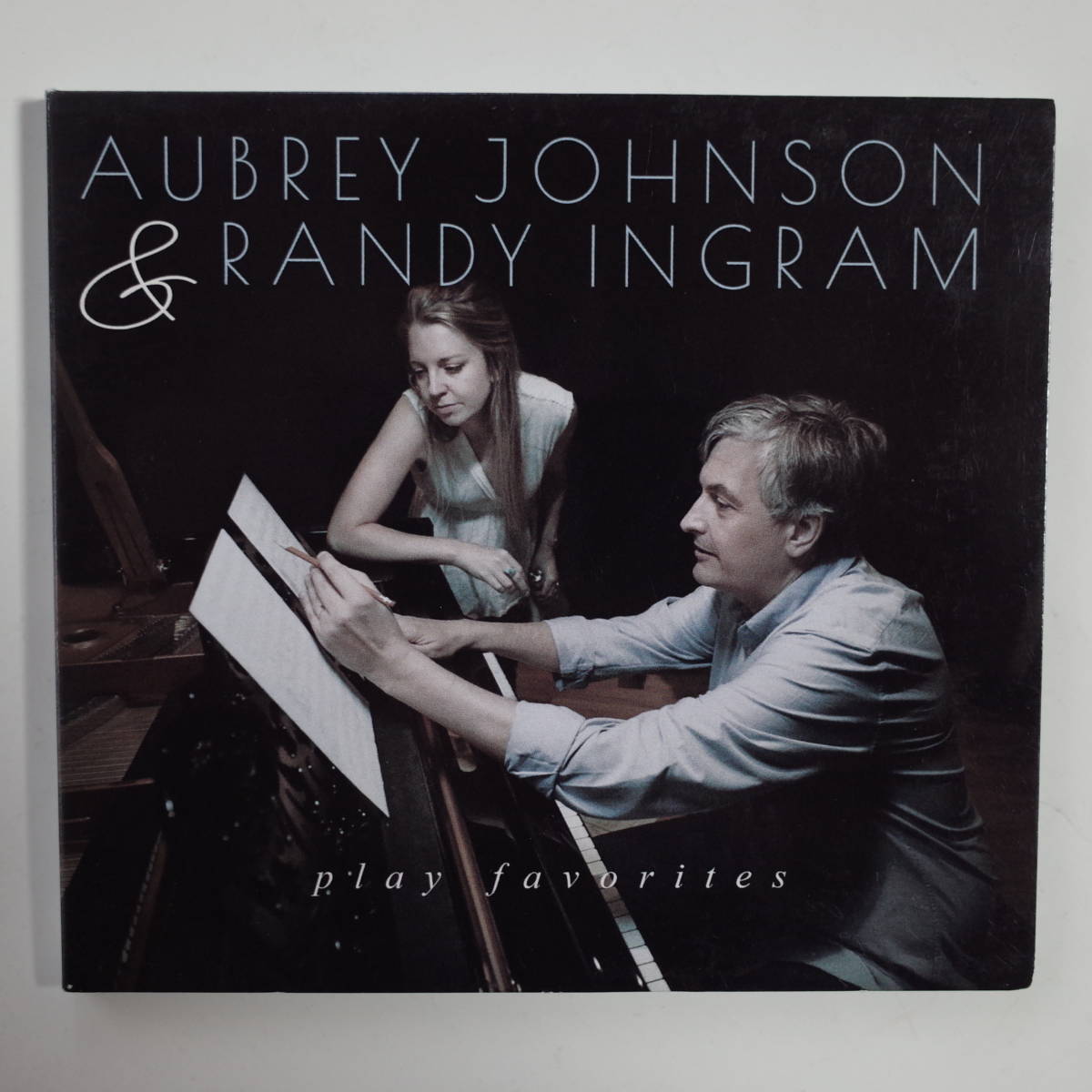 ●Aubrey Johnson & Randy Ingram●《Play Favorites》●ボーカルとピアノのデュオ●『If I Should Lose You』収録●サイン付●輸入盤_画像1