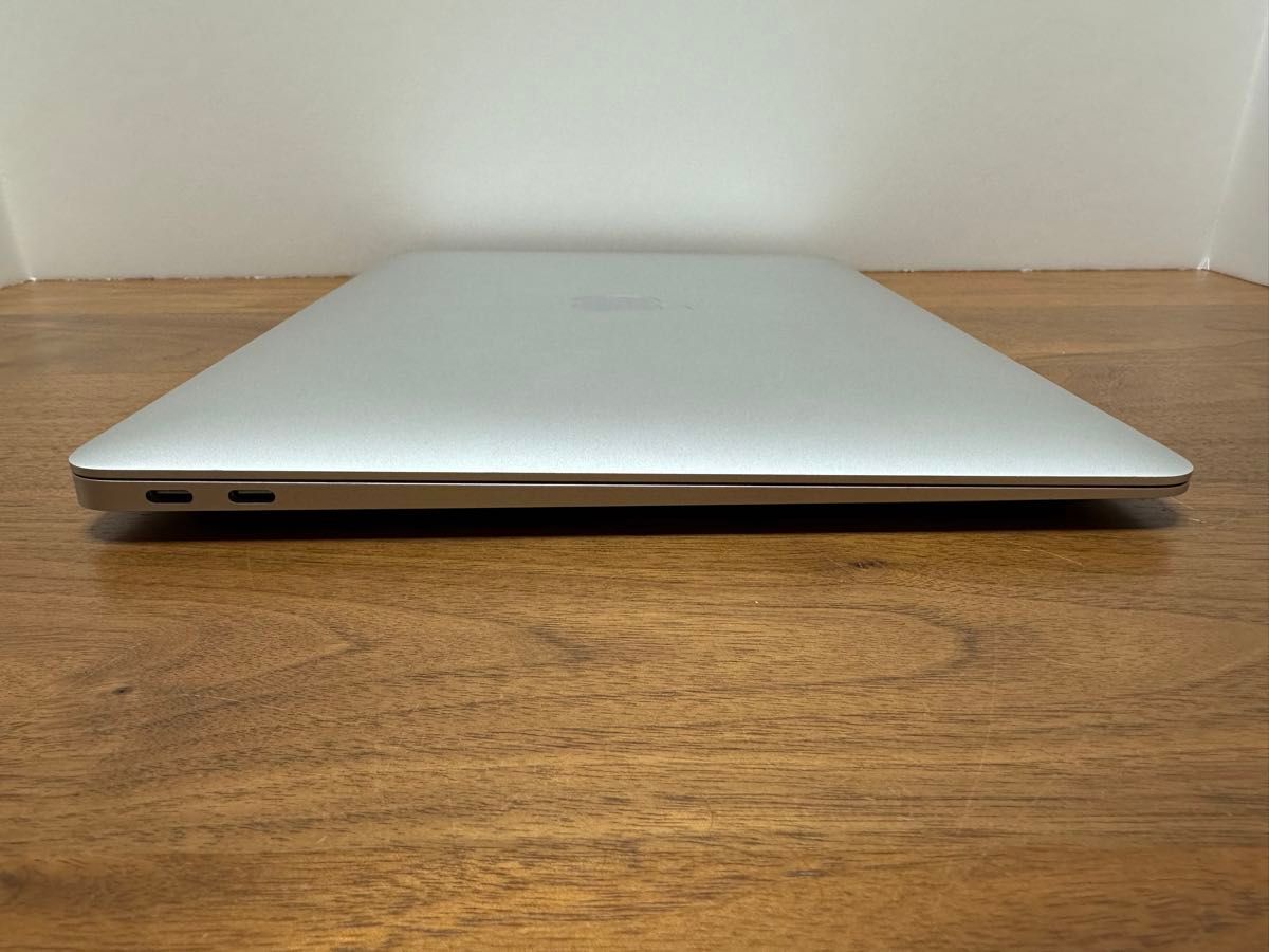 美品！MacBook Air 2020 M1チップ 韓国仕様 シルバー