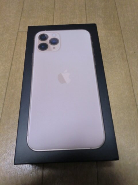 17680円 ☆値下げ☆新品同様iPhone11 Pro 64GB ゴールド sim 17680円 ☆値下げ☆新品同様iPhone11 Pro 64GB ゴールド sim