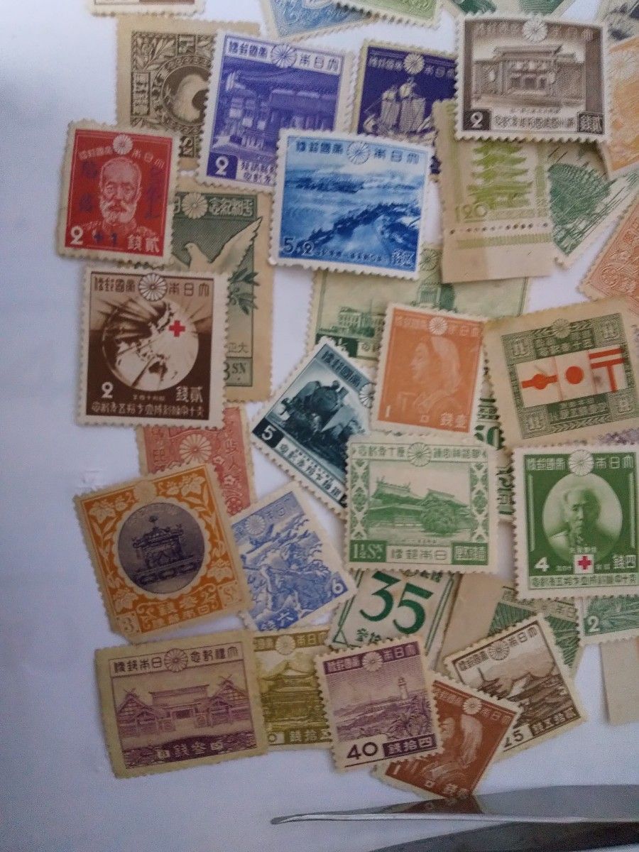 戦前、戦後記念＆普通＆記念切手（お得）セット　70枚以上　　二級品（BA）