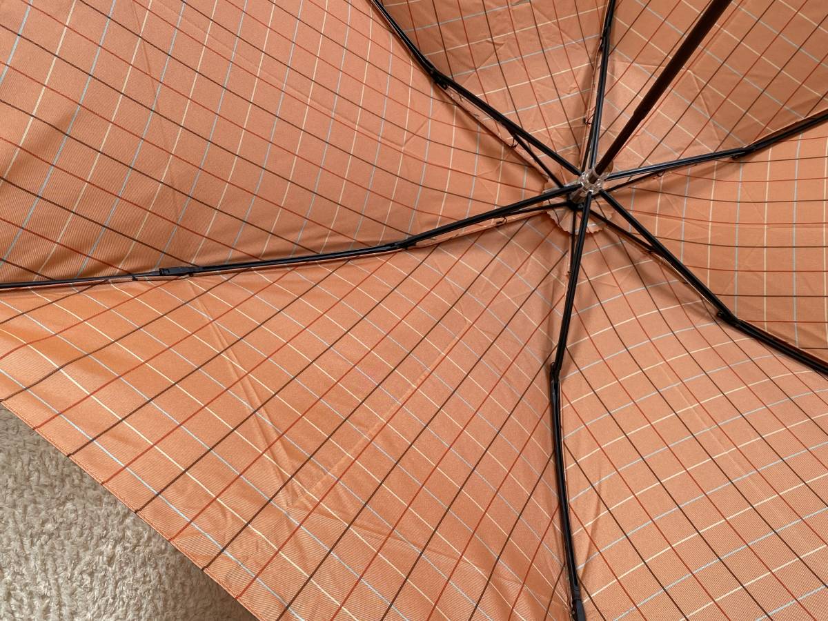 ★未使用【バーバリー】折りたたみ雨傘（オーロラ製造）★_画像6