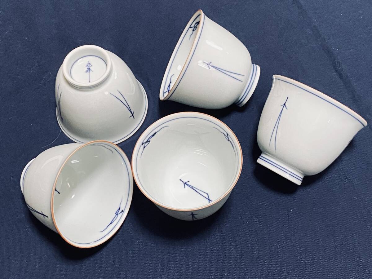 ★新品★染付松葉 茶器揃（湯のみ×５、急須×１）★_画像2