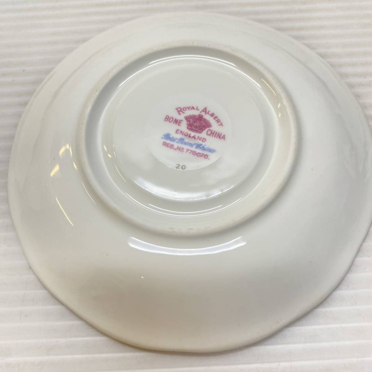 ROYAL ALBERT ロイヤルアルバート Petit Point ペティット ポイント 778676 プチポワン プチポン カップ & ソーサー デミタス 廃盤 ６客_画像6