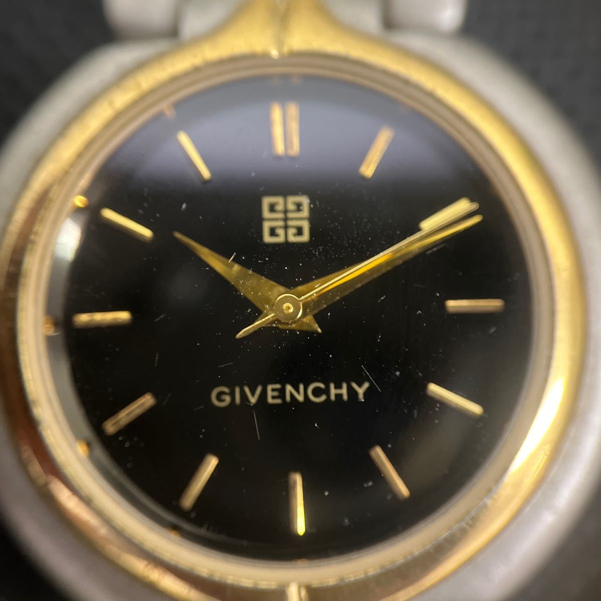 GIVENCHY ジバンシー ジパンシイ 3針 メンズ クォーツ 腕時計 時計 不動品 240211 ◎インボイス対応可◎の画像4