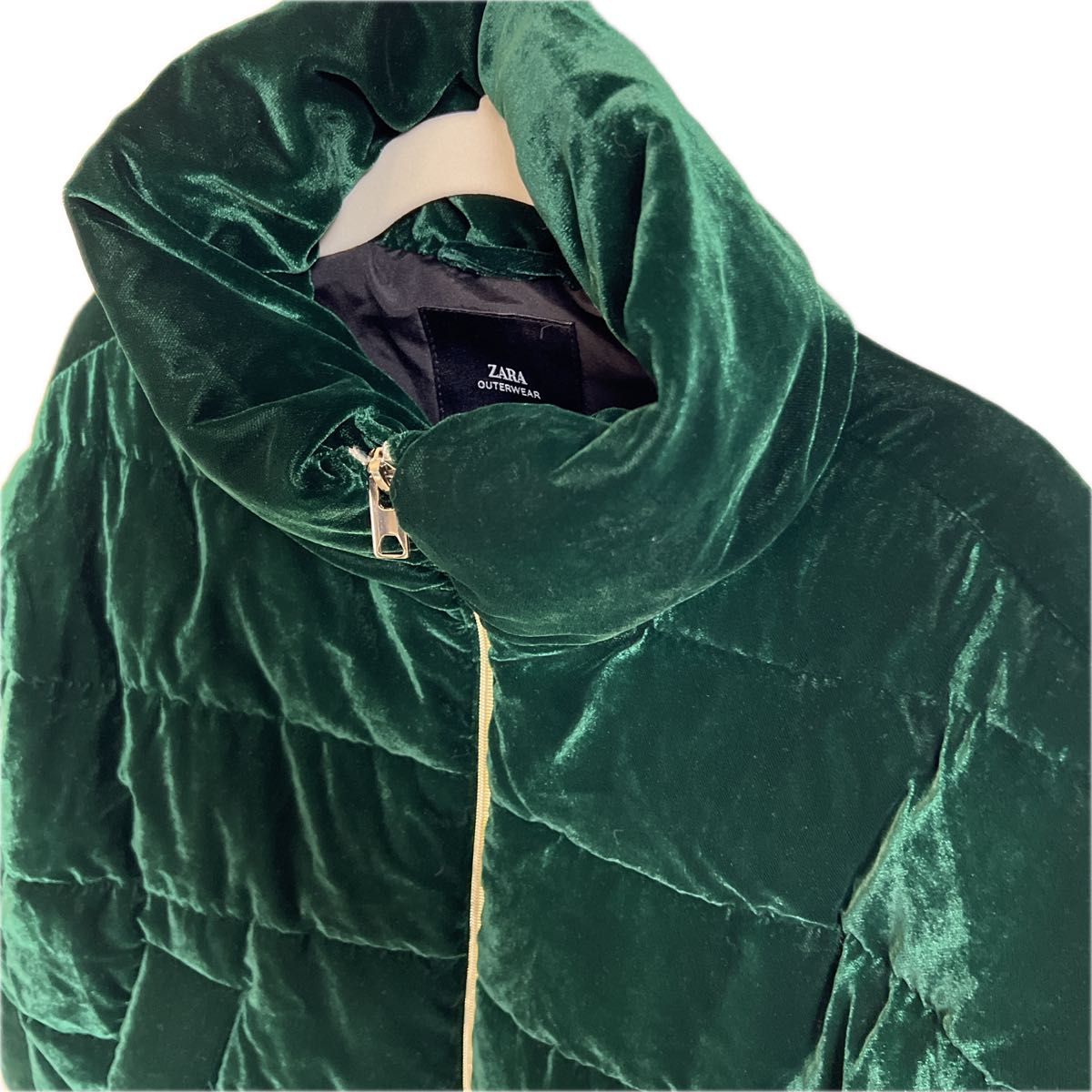 美品 ZARA ザラ ダウンジャケット ベルベット 中綿 ベロア 美品 ZARA ザラ ダウンジャケット ベルベット 中綿 ベロア