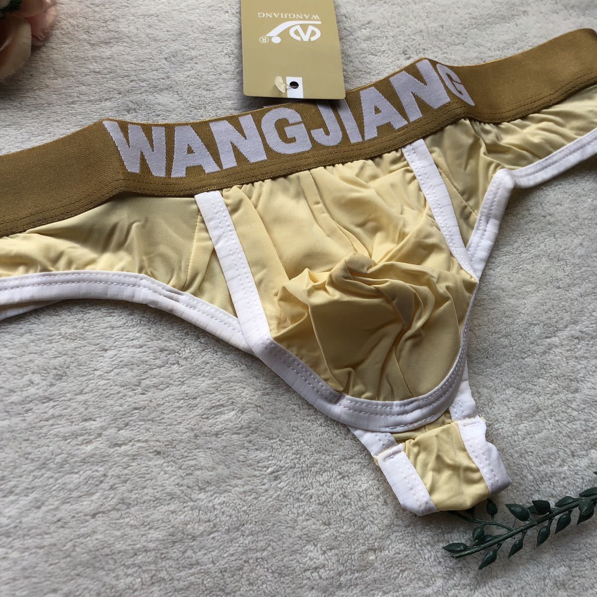 新品 メンズ　Mサイズ WANGJIANG 触り心地超いい　クリーム　実はリング　穴あきTバック ショーツ　パンツ　下着　ビキニ ブリーフ_画像2