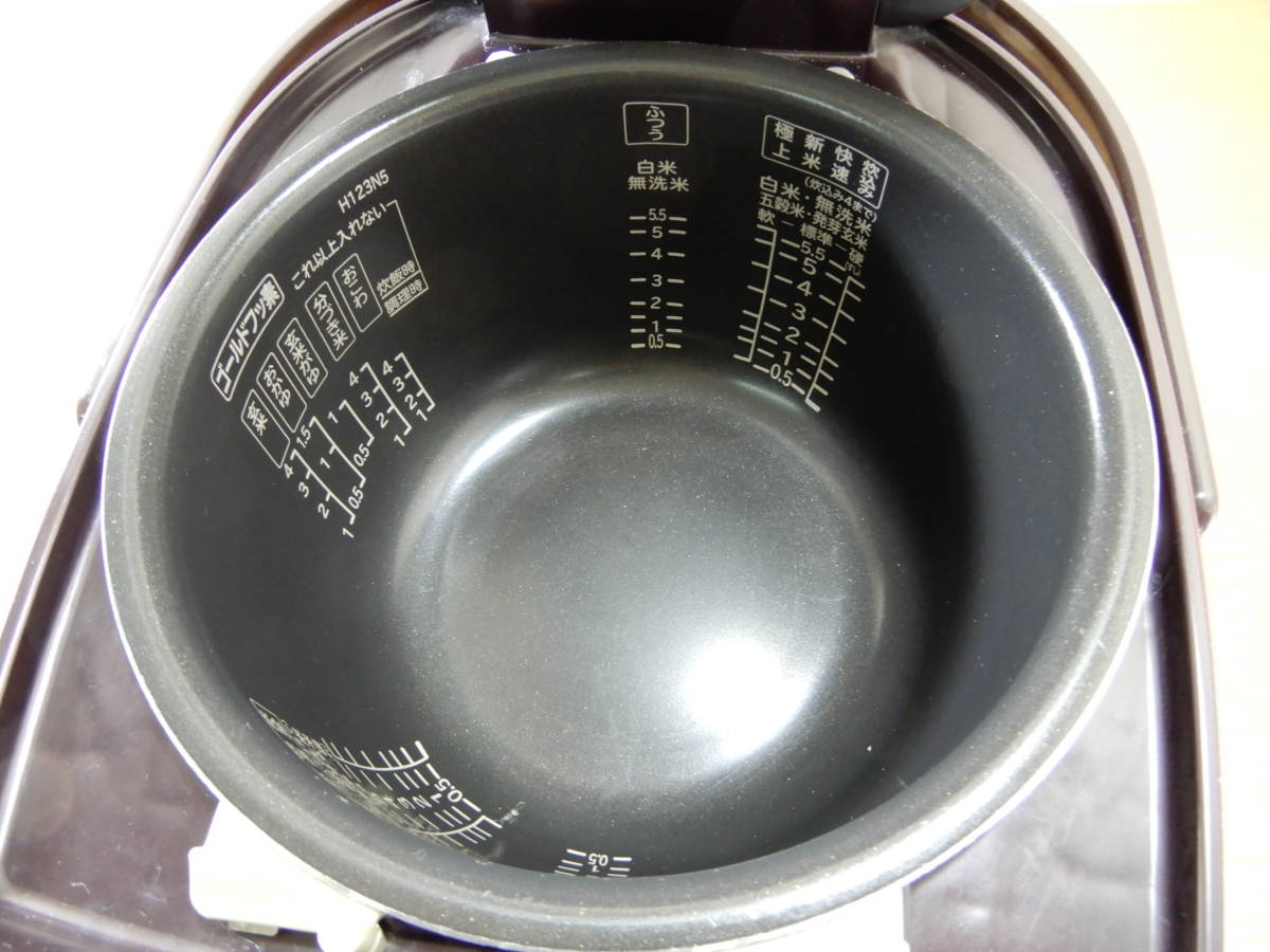 Z2081★\1～HITACHI/日立　家庭用　打込み鉄釜　圧力&スチーム IHジャー炊飯器　容量:5合炊き　model:RZ-SV100K_画像4