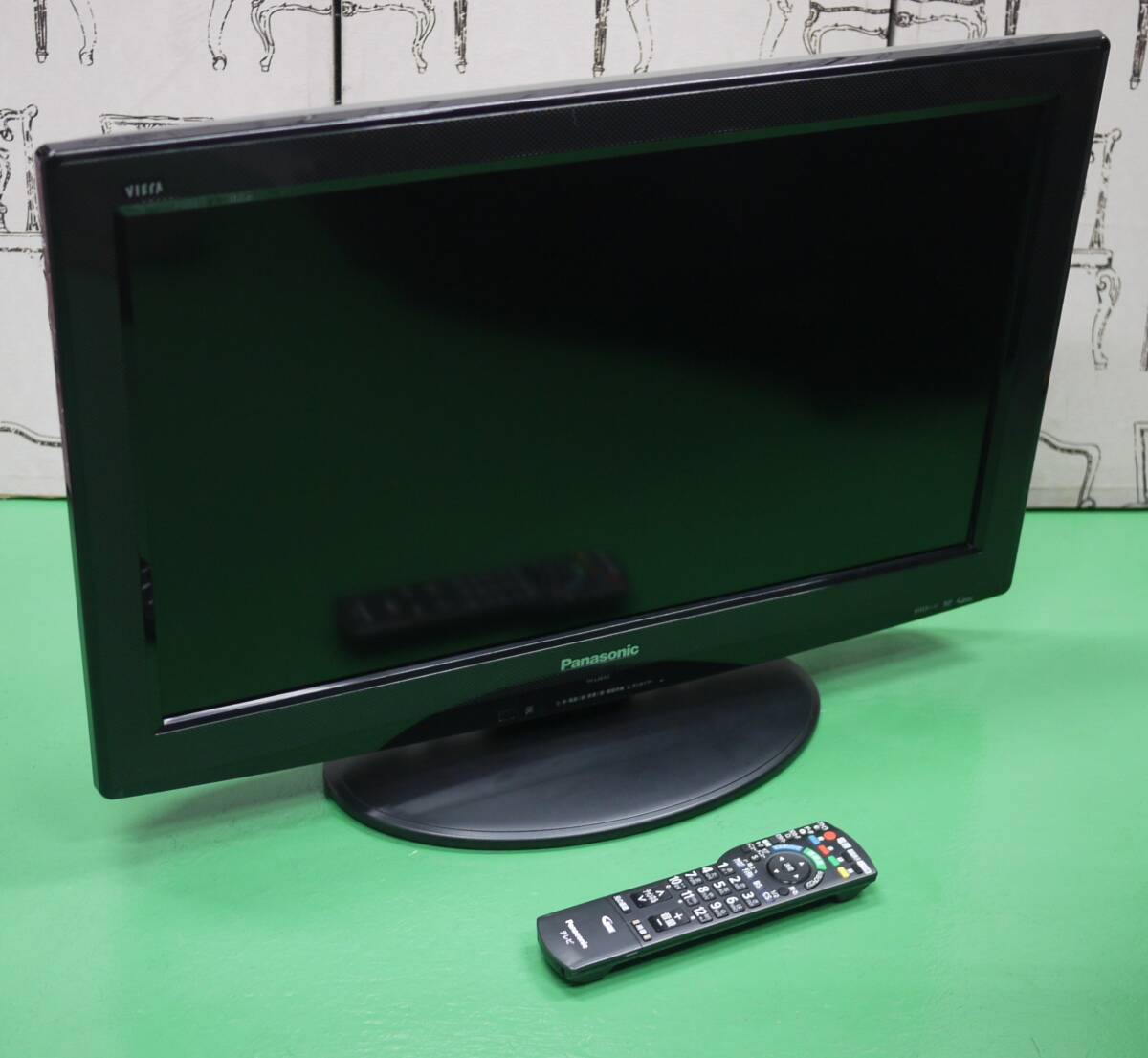 希少 極美品 パナソニック 26V型 ハイビジョン 液晶 テレビ ビエラ TH-L26X2-K 新IPSパネル WコントラストAI 26インチ_画像1