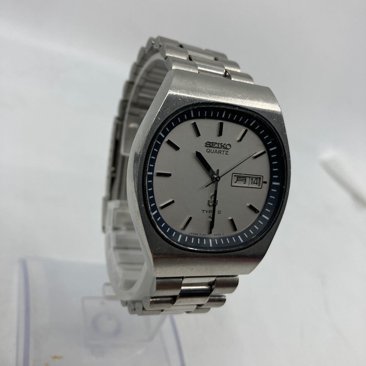 SEIKO セイコー 腕時計 デイデイト クォーツ QUARTZ タイプ2 TYPE Ⅱ 動作未確認　7123-503A メンズ　No.010-2-010-2_画像2