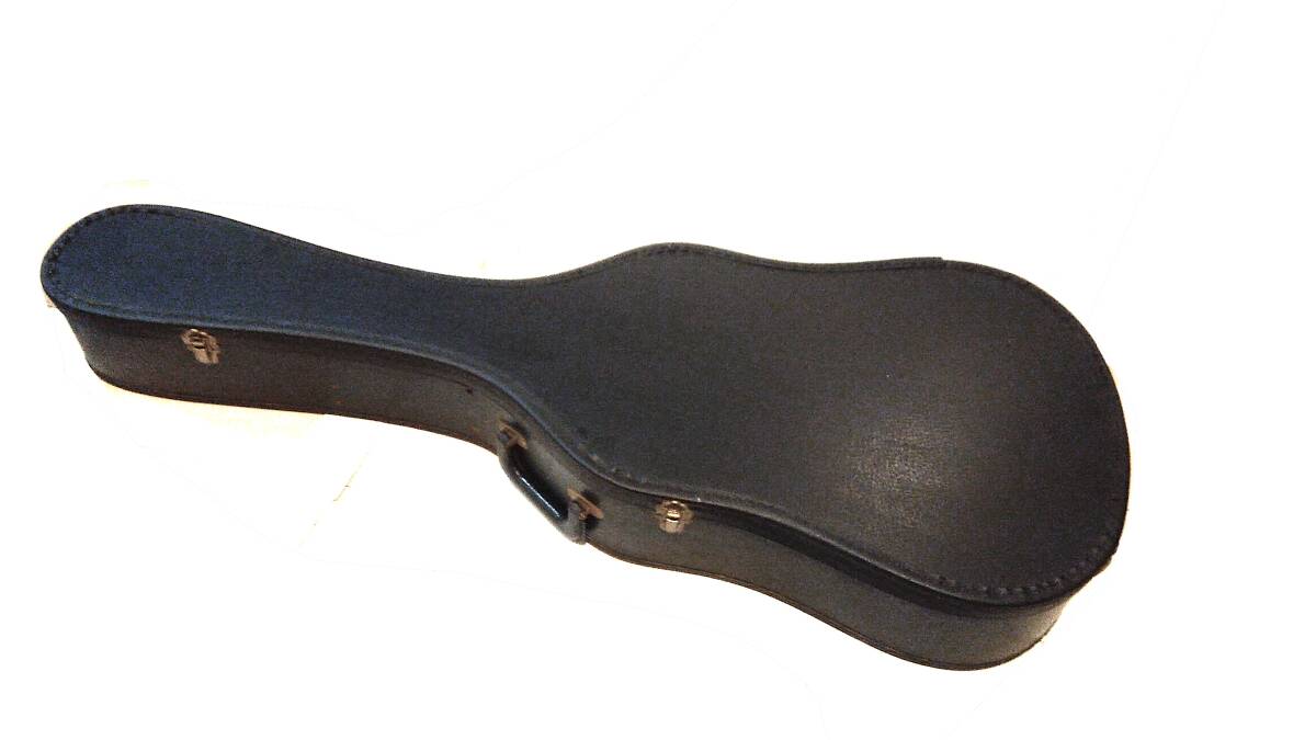 送料本文 アコースティック ギター ハード ケース 薄型軽量タイプ アコギ ACOUSTIC GUITAR HARD CASE サイズ写真 即決有り 管理番号2202_画像2