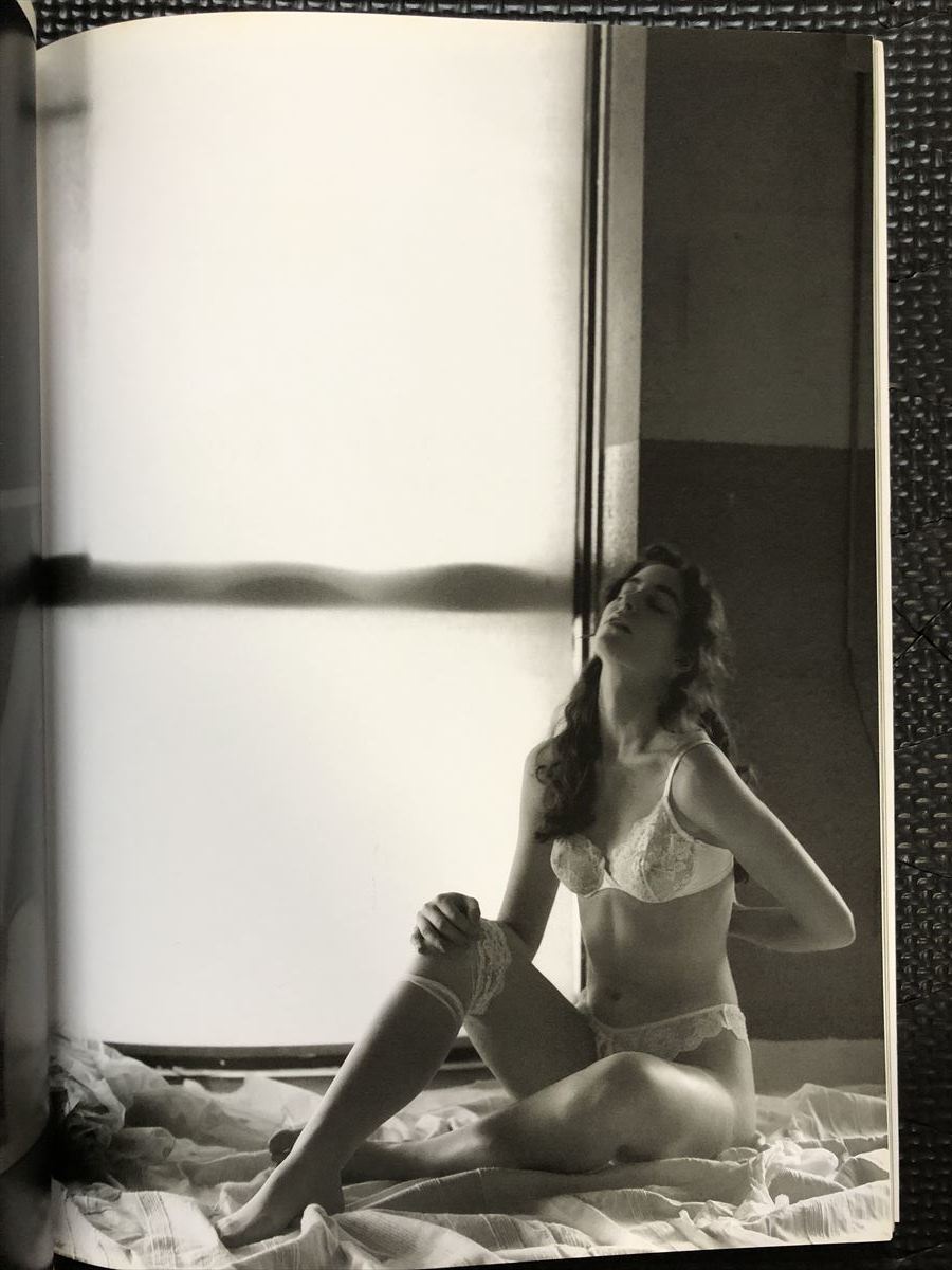小沢愛子 写真集 『女の下着心』 1991年9月15日 初版発行 外国人 モノクロ 下着 ランジェリー 美女★W４０a2402_画像5