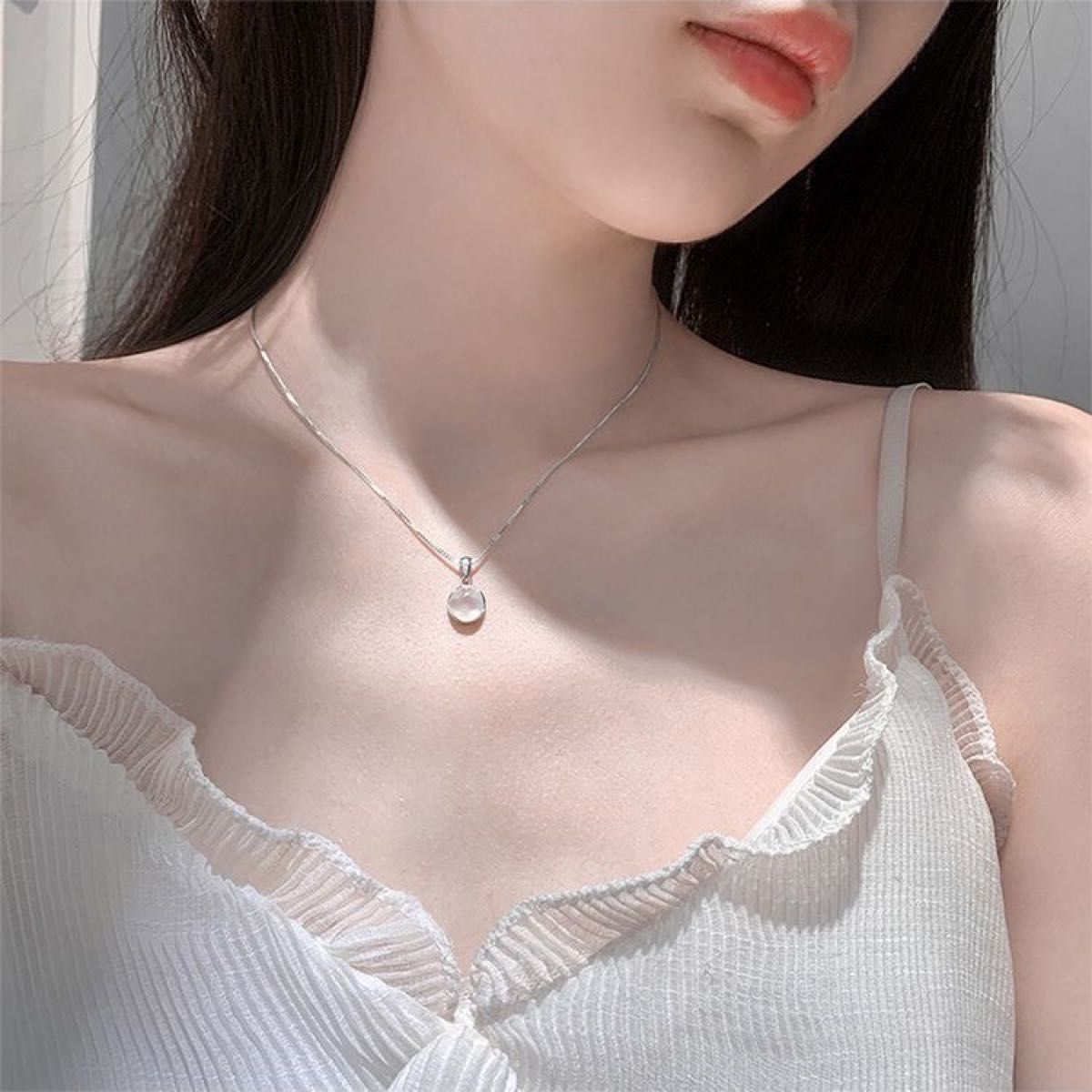 Mamey Jewelry 月光石ネックレス、女性ニッチデザイン、高級感ネックチェーン、女性セーターチェーン、鎖骨チェーン