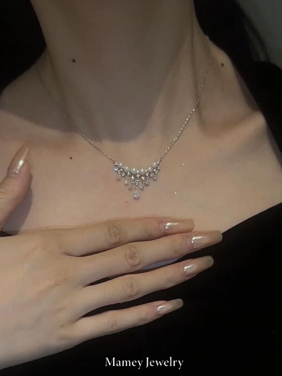 Mamey Jewelry 真珠水滴満天星ネックレス、軽奢、小衆高級感デザイン、マルチファッション気質ネックチェーン、鎖骨チェーン