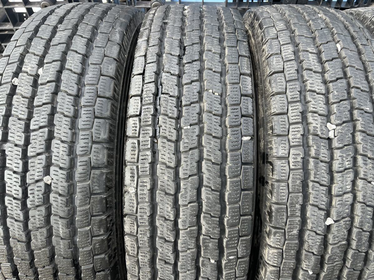 TBLT37 中古タイヤ 205/70R16 111/109 LT 12PR YOKOHAMA ice GUARD iG91 ヨコハマ アイスガード 冬タイヤ スタッドレス ライトトラック 6本_画像2