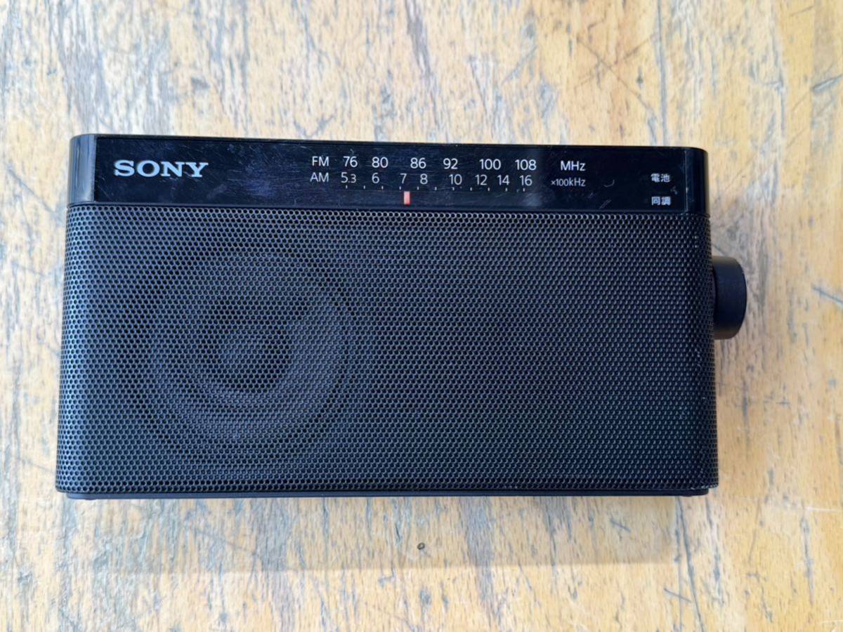 SONY ソニー ICF-306 ハンディーポータブルラジオ FM/AM ブラック 動作品_画像2