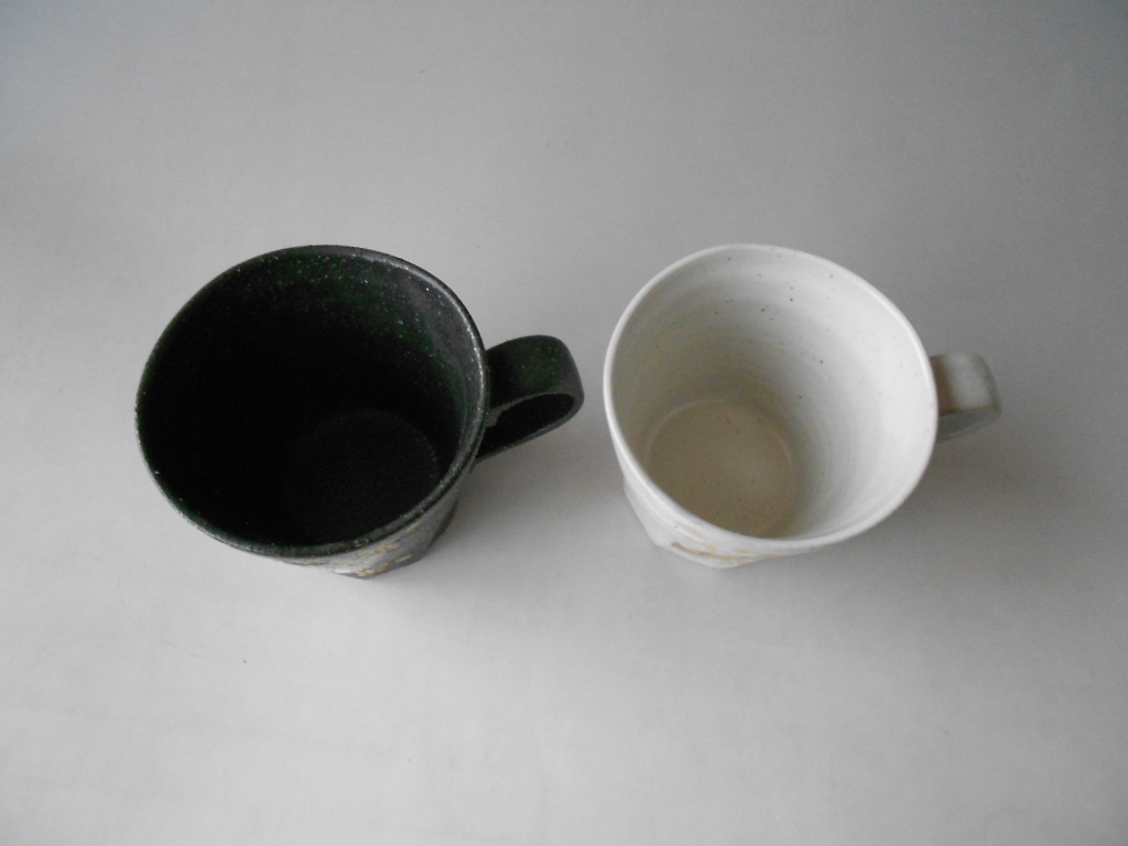 美濃焼！ ☆花ちらし・ペアマグカップ☆ 新品 V3035-9 コーヒー 紅茶 カップ ミルク ラテ エスプレッソ 茶器 ギフト_画像2