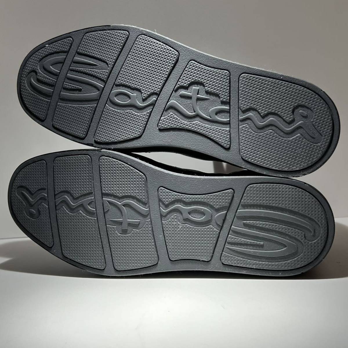  новый товар UK6/US7 солнечный to-ni кожа - ikatto спортивные туфли 520s темно-серый . пепел 