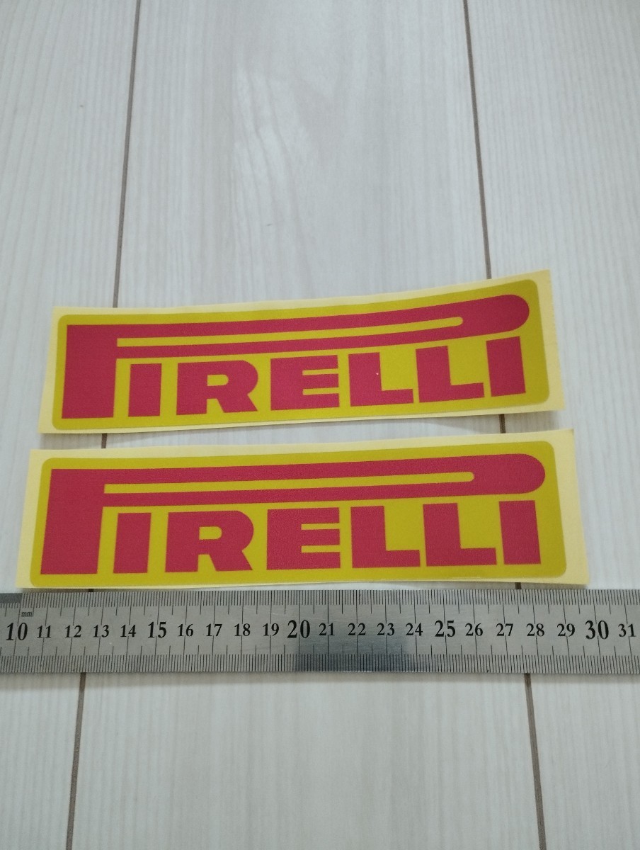 PIRELLI　ステッカー　２枚セット　ピレリ　レーシングステッカー　車ステッカー　ピレリステッカー_画像1