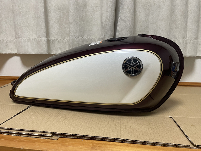 SR400 純正タンク RH01J ベリーダークレッドメタリック2 Yahoo!オークション - SR400 純正 タンク ベリーダークレッド