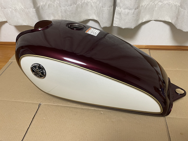 Yahoo!オークション - SR400 純正 タンク ベリーダークレッド Yahoo!オークション - SR400 純正 タンク ベリーダークレッド