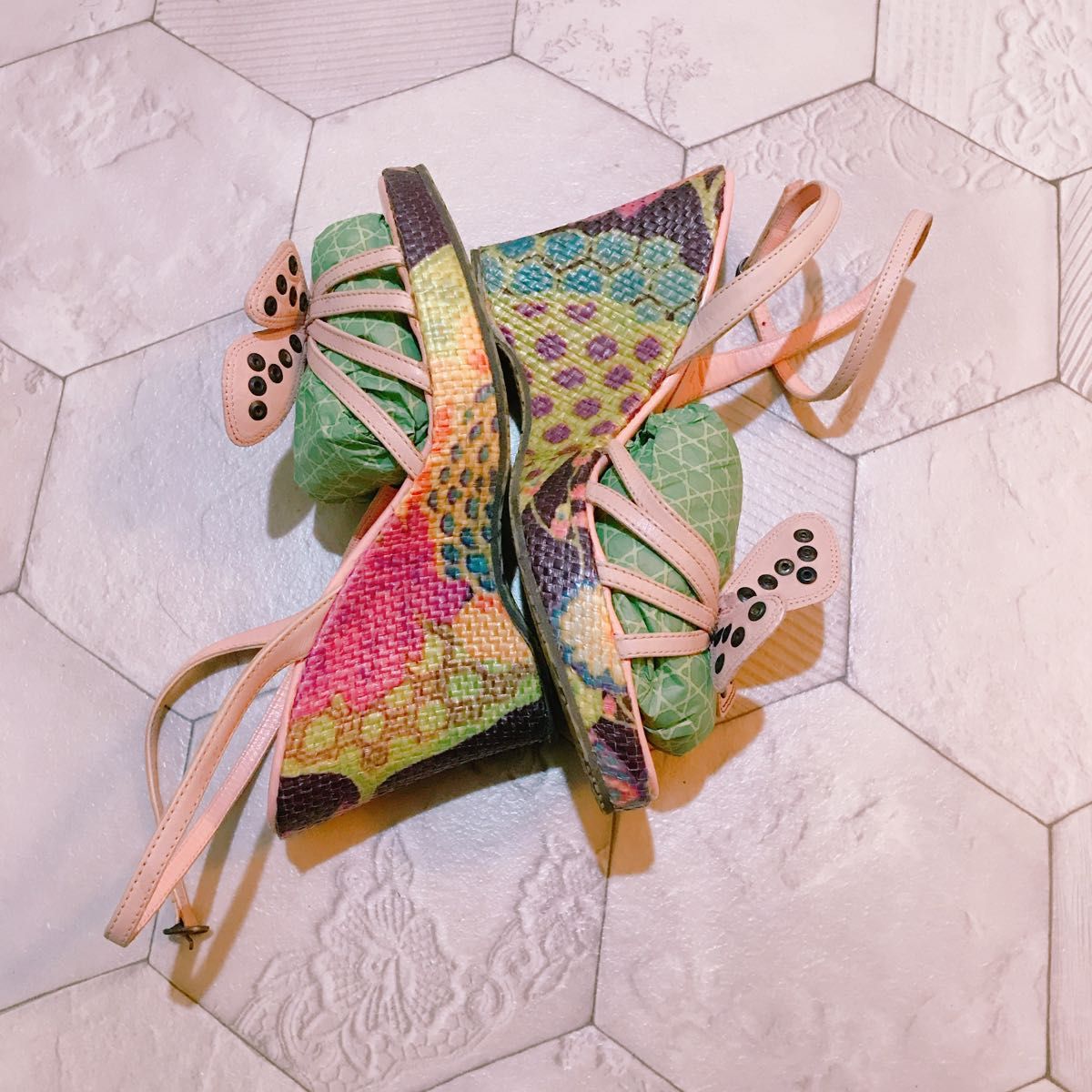 パリ購入美品 美脚 蝶々 レースアップ サンダル 24.5cm ピンクベージュ ウェッジソール 厚底ヒール靴 シューズ バタフライ