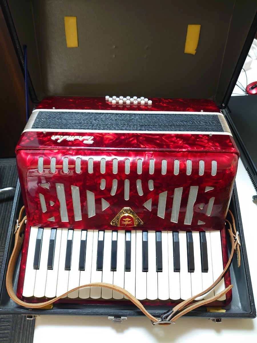 TOMBOアコーディオンNO181可動確認済み品。 Yahoo!オークション - アコーディオン TOMBO トンボ No.181 ほぼ