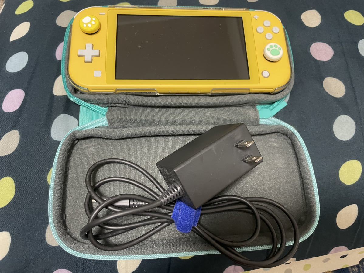 Nintendo Switch Lite 任天堂 イエロー ニンテンドースイッチライト 美品 箱あり ケース、カバー付_画像5