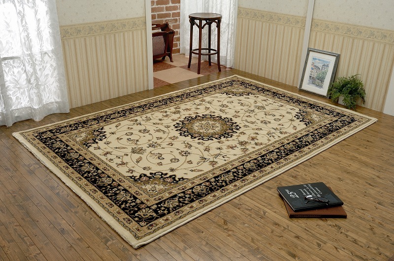 ラグ　ジュータン　カーペット200×250cmBE色 糸密度550,000本/1㎡　波うちがないしっかりしたラグ　エジプト製 送料無料