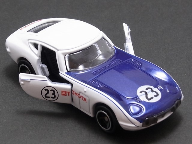 ☆日曜夜☆新品☆TOYOTA 2000GT (SCCA RACING)☆トヨタ 2000GT (SCCAレーシング仕様)☆AEON TUNING CAR NO.24☆TOMICAの画像1