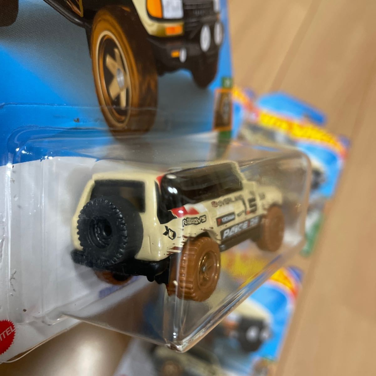 Hot Wheels TOYOTA LAND CRUISER 80 MUD STUDS トヨタ ランクル ランドクルーザー 4台_画像4