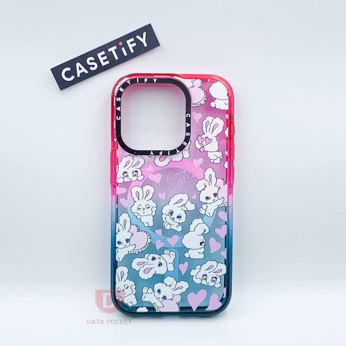 CASETiFY iPhone15 Pro　バニー foxy illustrations