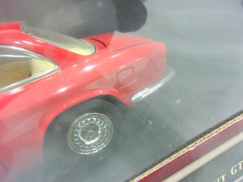1000円スタート フィギュア DIECAST METAL GIULIA SPRINT GTA Deluxe Edition collection 1965 車 乗用車 外箱付 WHO TT1008_画像10