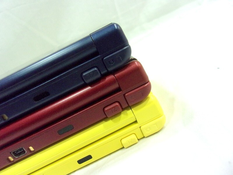 1000円スタート ゲーム機 3台 NINTENDO new 3DS LL Model RED-001 任天堂 初期化済み 通電確認済み 充電器コード欠品 WHO TT1017_画像9