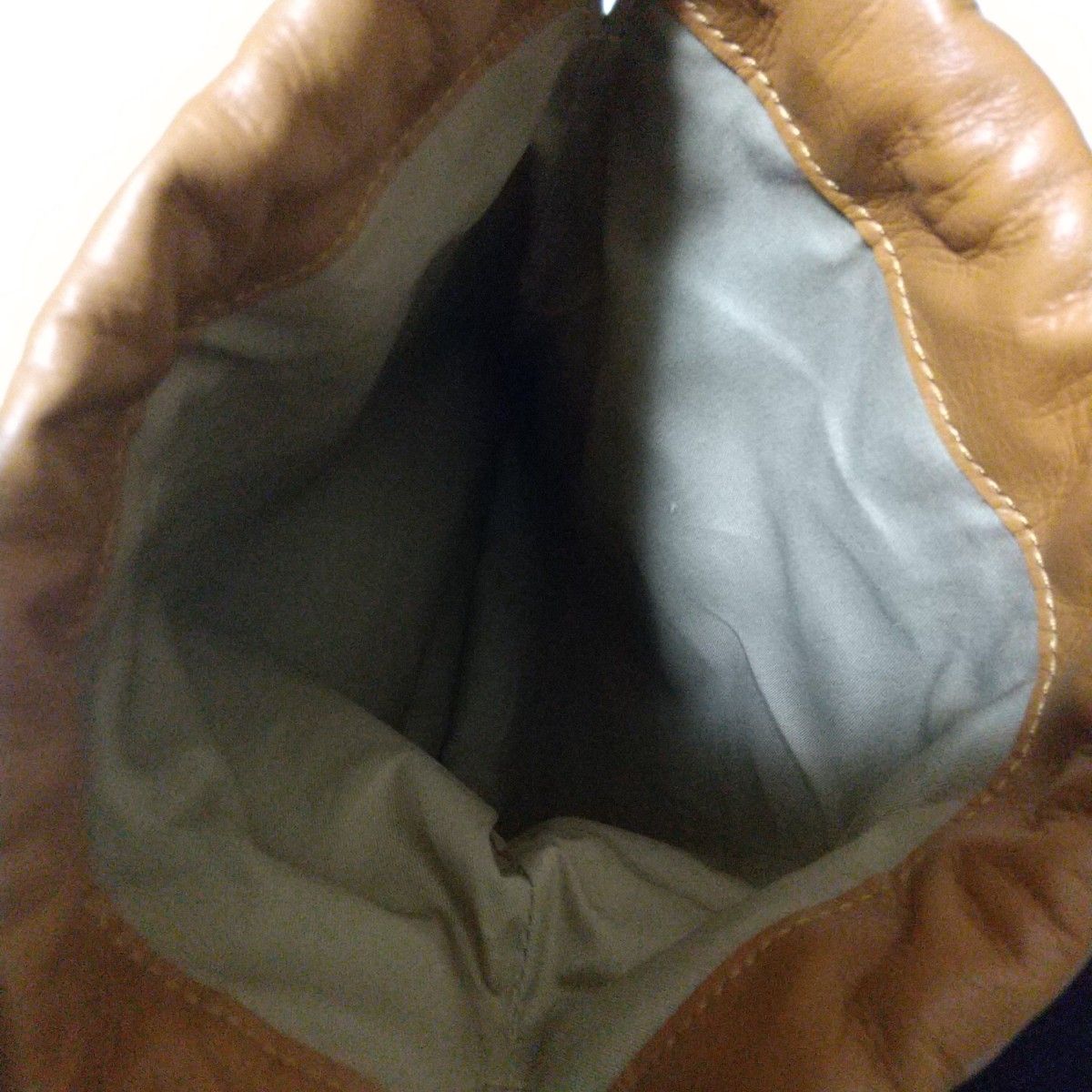 美品 SOMES SADDLE ソメスサドル 巾着型 バッグ 本革 男女兼用 美品 SOMES SADDLE ソメスサドル 巾着型 バッグ 本革 男女兼用