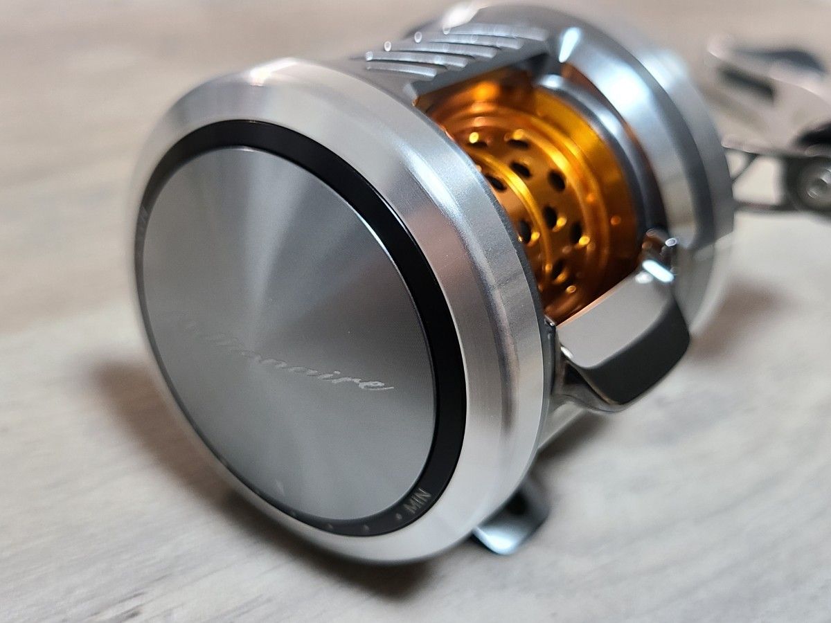 新品同様美品】19ミリオネア CT SV 70SH 右 KTFフィネススプール 新品同様美品】19ミリオネア CT SV 70SH 右 KTFフィネススプール