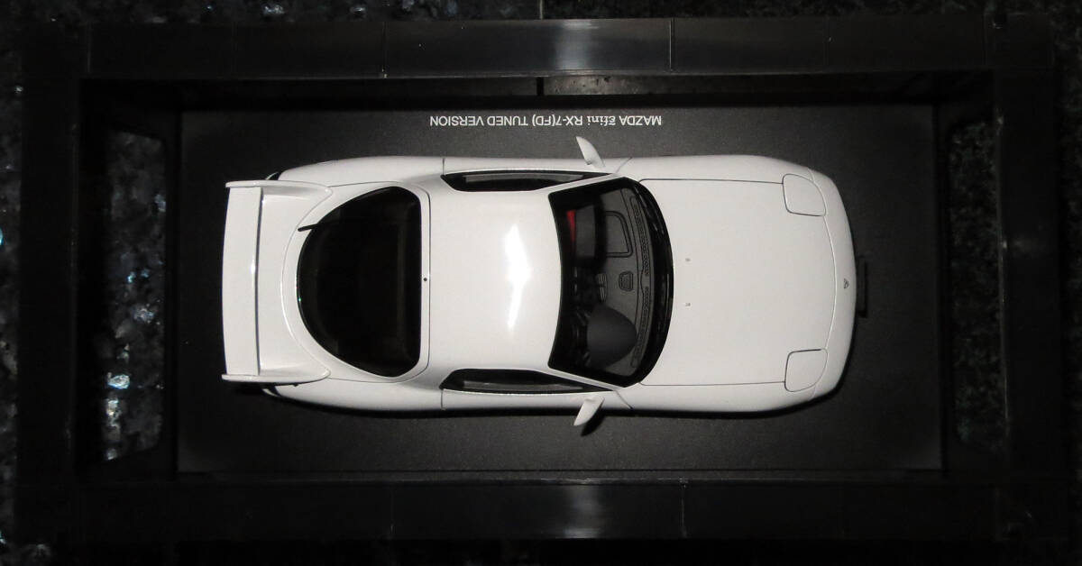 ■■■　オートアート　1/18 MAZDA εfini RX-7(FD) TUNED VERSION　ホワイト　■■■_画像7