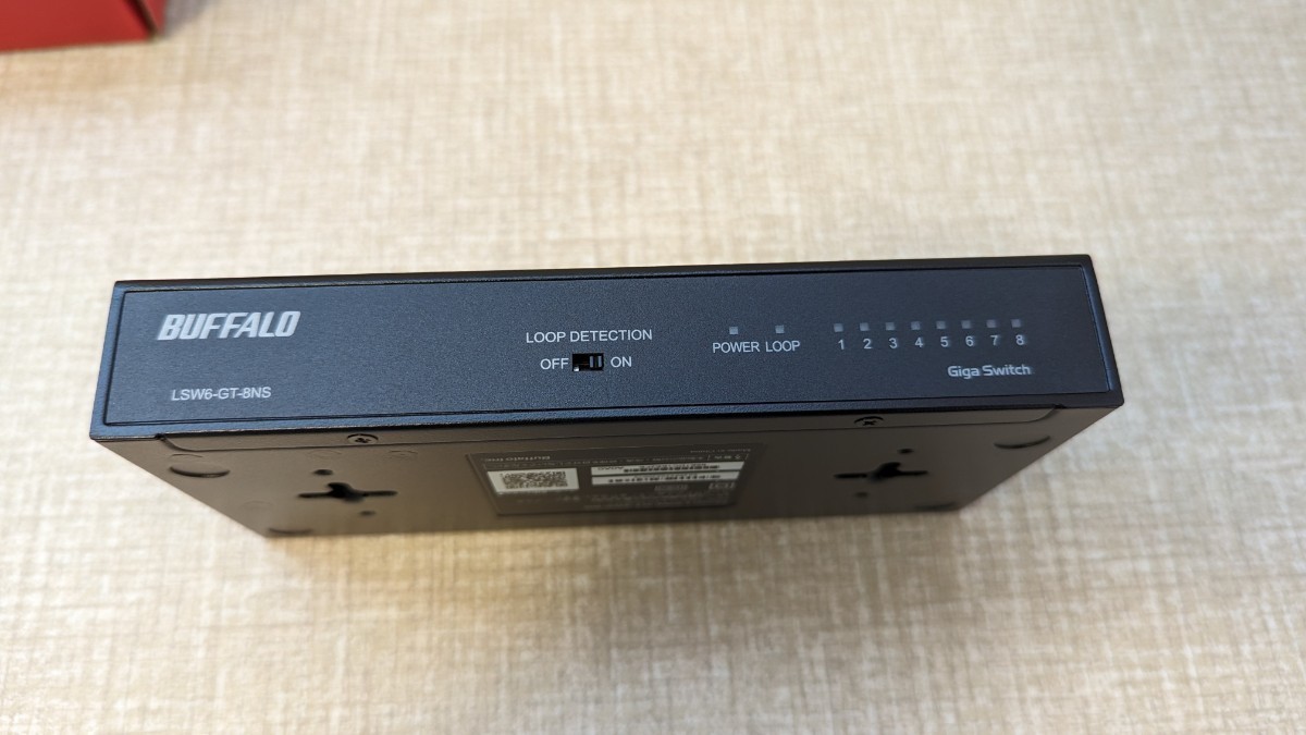 BUFFALO スイッチングハブ LSW6-GT-8NS/BK Giga対応 金属筐体 電源内蔵 8ポート LSW6-GT-8NS/BK_画像2