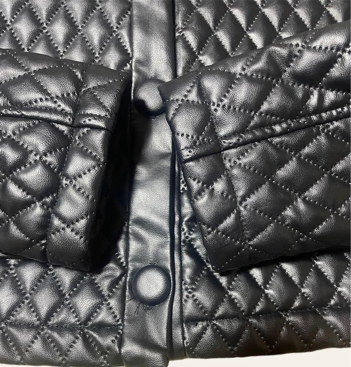 ZARA キルティング フェイクレザー ノーカラー ジャケット ZARA キルティング フェイクレザー ノーカラー ジャケット
