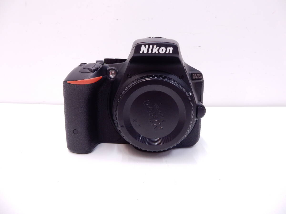カメラ祭 1円スタート ニコン デジタル一眼レフカメラ D5500 レンズなし 美品 Nikon 18-55 VR Ⅱ Kit 使用品 長期保管品 _画像2
