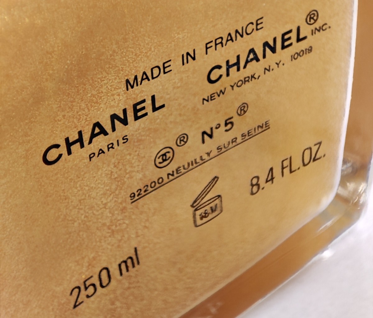  Chanel  N°5  гель   духи  　250ml